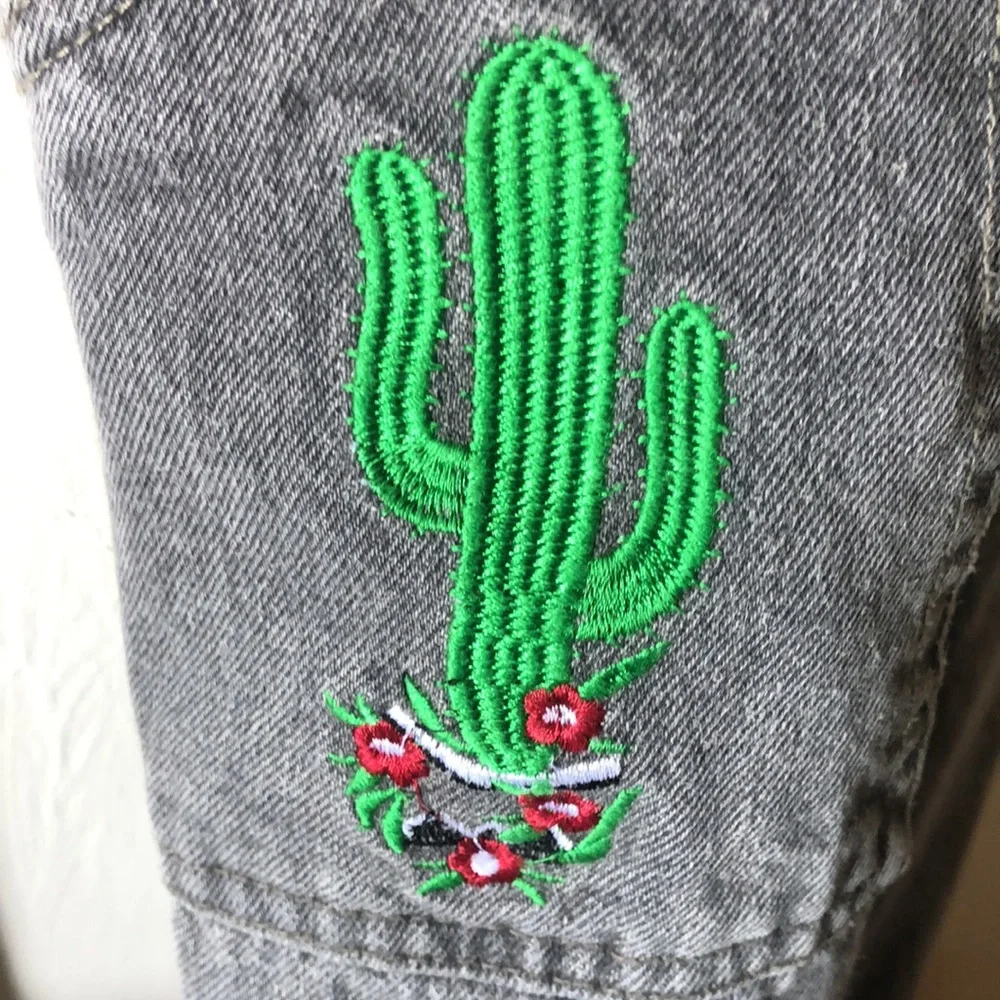 Gray cactus 🌵 overalls with front pocket panels; hidden buttons are intact. - Picture 14 of 16